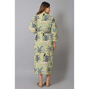 Peignoir Kimono Safari en Tissu Gaufré Doux et Respirant Taille Unique avec Cordon de Serrage – Tenue d'Intérieur Durable ODM - Product Image 3