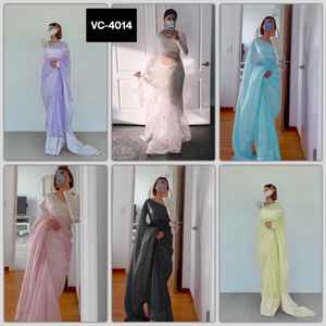 Saree à bordure en dentelle fantaisie de style indien avec soie organza et broderie Chemisier à séquence de broderie en Georgette pour tenue de fête - Product Image 2