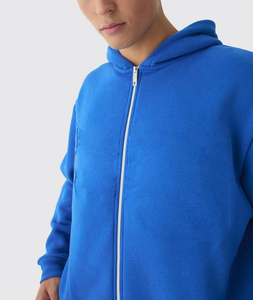 รับผลิตเสื้อผ้า OEM/ODM ขายส่ง เสื้อฮู้ดดี้แบบมีซิป สตรีทแวร์ทรงโอเวอร์ไซส์ ผ้าฟลีซโพลีเอสเตอร์ 100% สำหรับผู้ชาย ชุดวอร์มฤดูหนาว - Product Image 3