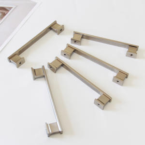 มือจับตู้บาร์โลหะผสมสังกะสีสไตล์โมเดิร์นกลางศตวรรษ ดีไซน์หรูหรา สำหรับลิ้นชักเฟอร์นิเจอร์ ตู้ครัว ตู้เสื้อผ้า อุปกรณ์ฮาร์ดแวร์ประตู  ยั่งยืนและเป็นมิตรต่อสิ่งแวดล้อม - Product Image 3