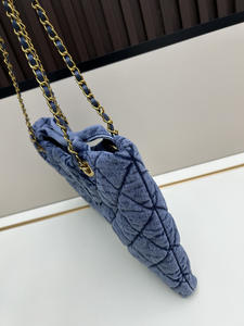 Sac à bandoulière pour femme en denim rétro matelassé avec chaîne, design plissé, grande capacité, sac élégant, nouveauté 2025 - Product Image 3