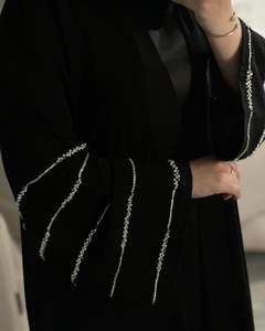 Abaya de satén de lujo personalizada al por mayor para mujer, vestido islámico turco pequeño, mangas con volantes, estilo Dubái, seda de alta calidad para - Product Image 4