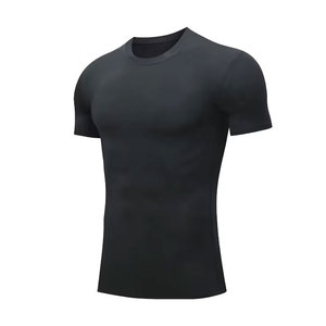 เสื้อยืดคอกลมระบายอากาศสีดำ - Product Image 1