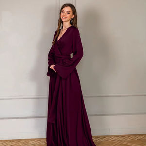 Vestido de Compromiso Fluido Hecho a Mano para Sesión de Fotos, Vestido Largo con Cola, Cintura Alta, Sin Mangas, Estampado, Inspirado en Santorini, Verano - Product Image 1