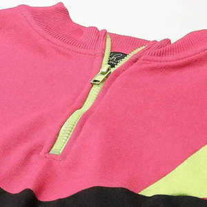 Ensemble survêtement personnalisé en nylon avec veste coupe-vent et pantalon de survêtement, veste zippée avec bande réfléchissante, survêtement léger patchwork - Product Image 3