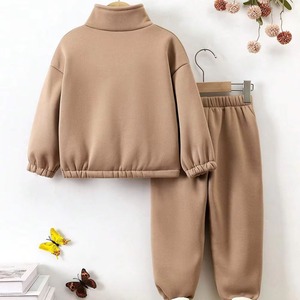 Conjunto de Chándal Estampado de Invierno Personalizado para Niños, Material Atlético Transpirable OEM con Etiqueta Privada y Personalización de Marca con Logotipo - Product Image 2