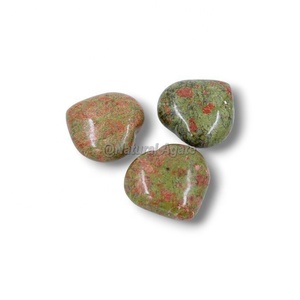 Decoración perfecta para el hogar Unakite verde Corazones hinchados Cristales de piedra de ágata natural tallada en forma de corazón para decoración en línea - Product Image 1