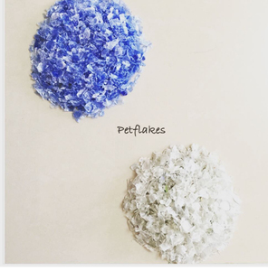 Flocons de plastique recyclé granulaires bleus et blancs Petflakes, ignifuges, de qualité alimentaire, pour remplissage - Product Image 1