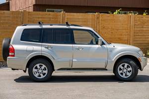 MITSUBISHI MONTERO LIMITED 4X4 2005 USADO, Volante a la Izquierda/Derecha - Product Image 2