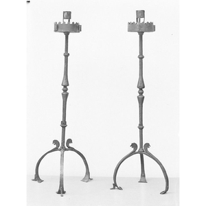 Design minimaliste candélabre table couleur argent brillant poli ensemble de 2 chandeliers porte-cire fournitures de pièce maîtresse de mariage - Product Image 4