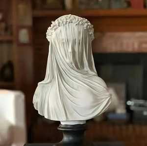 Buste de la Dame de Grâce |   Statue de femme voilée à effet résine classique |   Statue de buste de femme voilée, accent décoratif pour la maison - Product Image 1