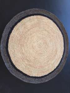 Set de table en raphia fait à la main de Madagascar ensemble de six artisanat naturel coloré pour la décoration de la maison, cadeau de table de salle à manger - Product Image 3