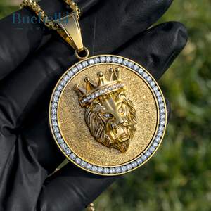 Haute qualité 925 argent Sterling plaqué or 18 carats couronne roi Lion pendentif rond hommes Moissanite pendentifs et breloques - Product Image 2
