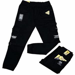 Pantalon de style jogger de qualité supérieure pour garçons Techniques durables et lavées avec des accents de patch uniques et une double poche - Product Image 1