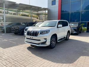 โตโยต้า แลนด์ ครุยเซอร์ TX.L รุ่นฉลองครบรอบ 70 ปี ปี 2022 สภาพดี มือสอง - Product Image 2