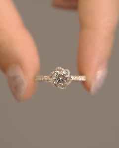 Anillo de Diamante de Corte Redondo en Forma de Rosa de 1 Quilate, Creado en Laboratorio, Oro Blanco de 10k, 14k, 18k, Certificado GIA/IGI, Estilo Clásico para Bodas y Fiestas - Product Image 4