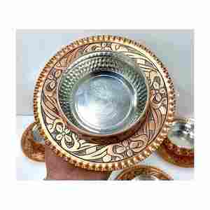 Bol en cuivre patiné de haute qualité avec support Bol en métal fabriqué à la main le plus vendu pour le camping Prix en Inde - Product Image 1