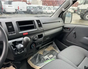 Venta Mundial de Automóviles Usados: Toyota Hiace Diesel 2023 Estándar, Motor Diésel de 2.5L, Transmisión Manual de 5 Velocidades, 15 Asientos - Product Image 4