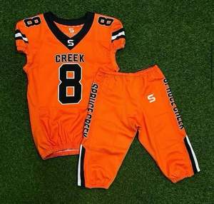 Uniforme de football américain personnalisé pour les équipes, uniforme de club haut de gamme, vêtements de jeu, qualité professionnelle durable, ensemble de vêtements d'équipe sublimés - Product Image 3