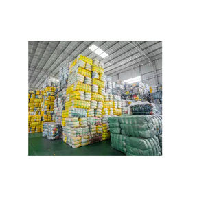 เสื้อผ้ามือสองราคาถูกเป็นก้อนสำหรับตลาดท้องถิ่น - Product Image 1