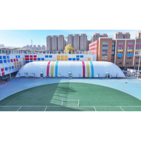 Couverture de piscine gonflable à grande portée avec design personnalisé, système de toit gonflable, structure membranaire économe en énergie pour centre aquatique