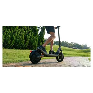 Scooter Eléctrico MI 6 con Rastreador GPS Inteligente, 48V 400W, Rueda de 12 Pulgadas, Negro, BHR08R3EU - Product Image 3