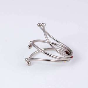 Anillo Espiral Minimalista de Último Diseño, Anillo Delicado de Latón Plateado para Mujer, Joyería Geométrica, Banda Abierta, Venta al por Mayor/OEM/ODM - Product Image 6