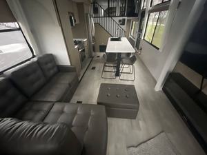 Nouveau 2025 F-o-r-e-s-t R-i-v-e-r Wildwood G-r-a-n-d L-o-d-g-e 42VE-R-A-N-D-A - Product Image 6