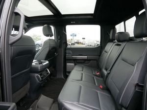 Gran Oferta: Ford F-150 Lariat SuperCrew 4WD 2023 Usado, Listo para Enviar - Product Image 3