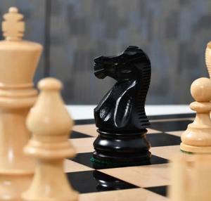 Juego de Piezas de Ajedrez Profesionales de la Serie Smokey Staunton, Madera de Boj Ebonizada y Boj Natural, Rey de 3.8 cm - Product Image 2