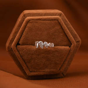 Regalo de aniversario de oro sólido de 14kt Cuatro diamantes Multiforma Lab Grown Radiant Tapper Baguette Pear Cut IGI Certified - Product Image 1