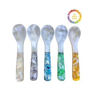 Exquisita colección de vajilla Premium de cucharas de caviar de madreperla - Product Image 2