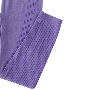 Ensemble de yoga sans couture de haute qualité Love Nature, 2 pièces, couleur unie, sans armatures, respirant, antibactérien, ajustable à l'avant - Product Image 4