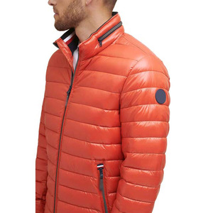 Veste d'hiver matelassée personnalisée de haute qualité, unisexe, col à capuche, coupe régulière, réversible, imperméable, service OEM, devant - Product Image 2