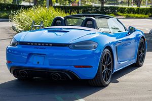 Porsche 718 Boxster GTS 4.0 USADO de 2025 - Product Image 2