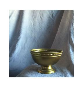 Bol de service en laiton au design artistique pour accessoires de table décoratifs, ajoutant un charme culturel à l'espace repas - Product Image 2