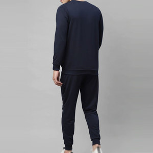 OEM personnalisé survêtement respirant à séchage rapide pour hommes le plus vendu ensemble d'hiver à motif solide écologique vente directe au meilleur prix! - Product Image 3