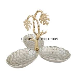 Bols de service en métal fini antique avec des motifs ornés et des formes rares idéaux pour les présentations et la décoration de table haut de gamme - Product Image 5