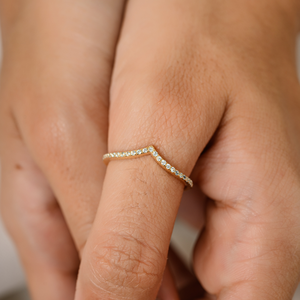 Último nuevo diseño de alta calidad Natural corte redondo Topacio Azul 14K oro amarillo sólido FORMA DE V anillo delicado joyería minimalista mujeres - Product Image 2