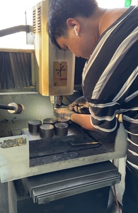 Pièce de monnaie commémorative personnalisée à livraison rapide, plaquée or poli, souvenir, pièce de défi creuse avec design moulé sous pression 3D - Product Image 5