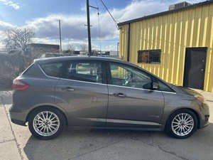 Ford C-MAX Hybrid SEL 2014, 4 Puertas, Asientos de Cuero, Cámara Trasera, Volante a la Izquierda, Faros LED, Techo Corredizo, Euro III, 8 Bolsas de Aire, Usado - Product Image 2