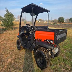 Véhicule utilitaire Kubota RTV520 4x4, moteur puissant, machine agricole robuste, véhicule utilitaire tout-terrain - Product Image 2