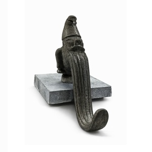 Moderna Estatua de Gnomo Rústica, Tope de Puerta Decorativo, Sujetalibros de Metal Pesado, Estilo Nórdico, Decoración para el Hogar y la Oficina - Product Image 1