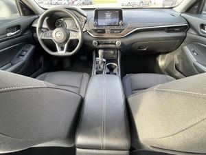 Nissan Altima 2.5 SV FWD มือสอง2024รถนิสสันอัลติมาพร้อมล้ออัลลอยด์เบาะหนังระบบนำทางเริ่มต้นระยะไกลระบบ Android ซันรูฟรถยนต์ - Product Image 5