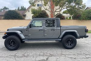 แกลดิเอเตอร์ รุ่นปี 2021 4x4 สติงเกรย์เคลียร์โค้ท ออฟโรด - Product Image 5