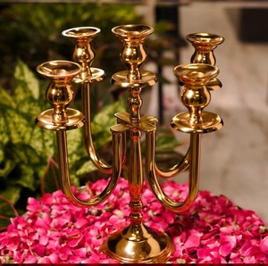 Ensemble de 3 bougeoirs au design moderne, en aluminium, finition polie, plaqué or et plaqué nickel - Product Image 5