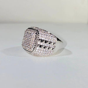 ได้รับการรับรอง GRA VVS Moissanite แหวนเพชร925เงินสเตอร์ลิงประดับจิวเวอรี่ปรับแต่งได้สำหรับผู้ชายขายส่ง - Product Image 1