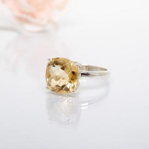 แหวนเงินแท้ 925 ประดับพลอยซิทรินทรงเหลี่ยมแบบคาโบชอง แหวนทำมือจากพลอยธรรมชาติ เครื่องประดับแฟชั่นสำหรับผู้หญิง - Product Image 6