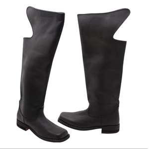 Esto es un par de botas de cuero negro Civil W Dragon. - Product Image 3