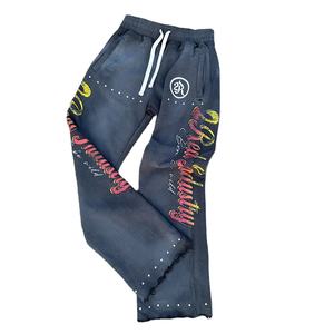 Conjunto Deportivo Personalizado Transpirable con Estampado de Diamantes de Imitación, Lavado Ácido, Estilo Desgastado, Pantalones Anchos Holgados y Sudadera con Capucha - Product Image 3